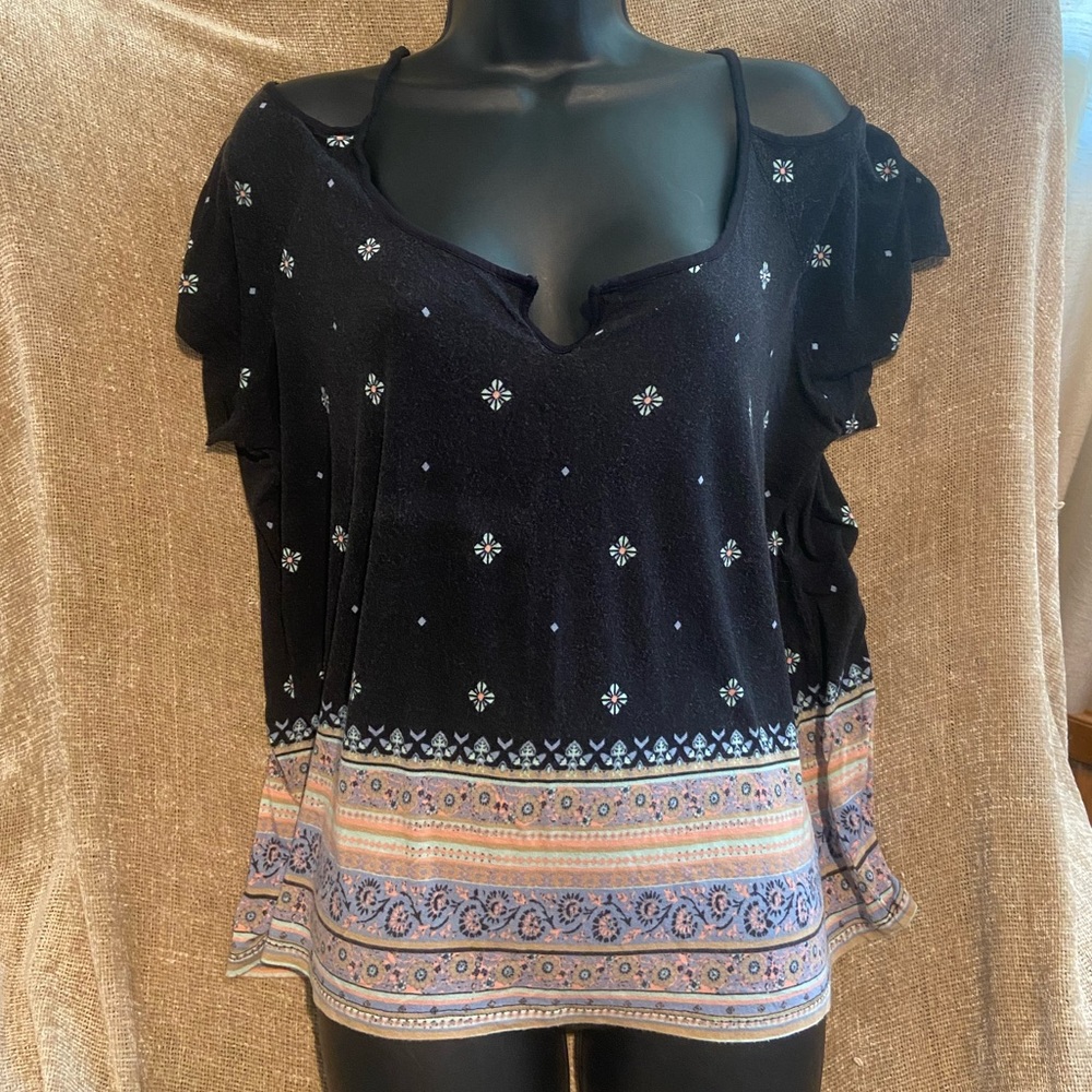 Mudd Flowy Cold Shoulder Top
